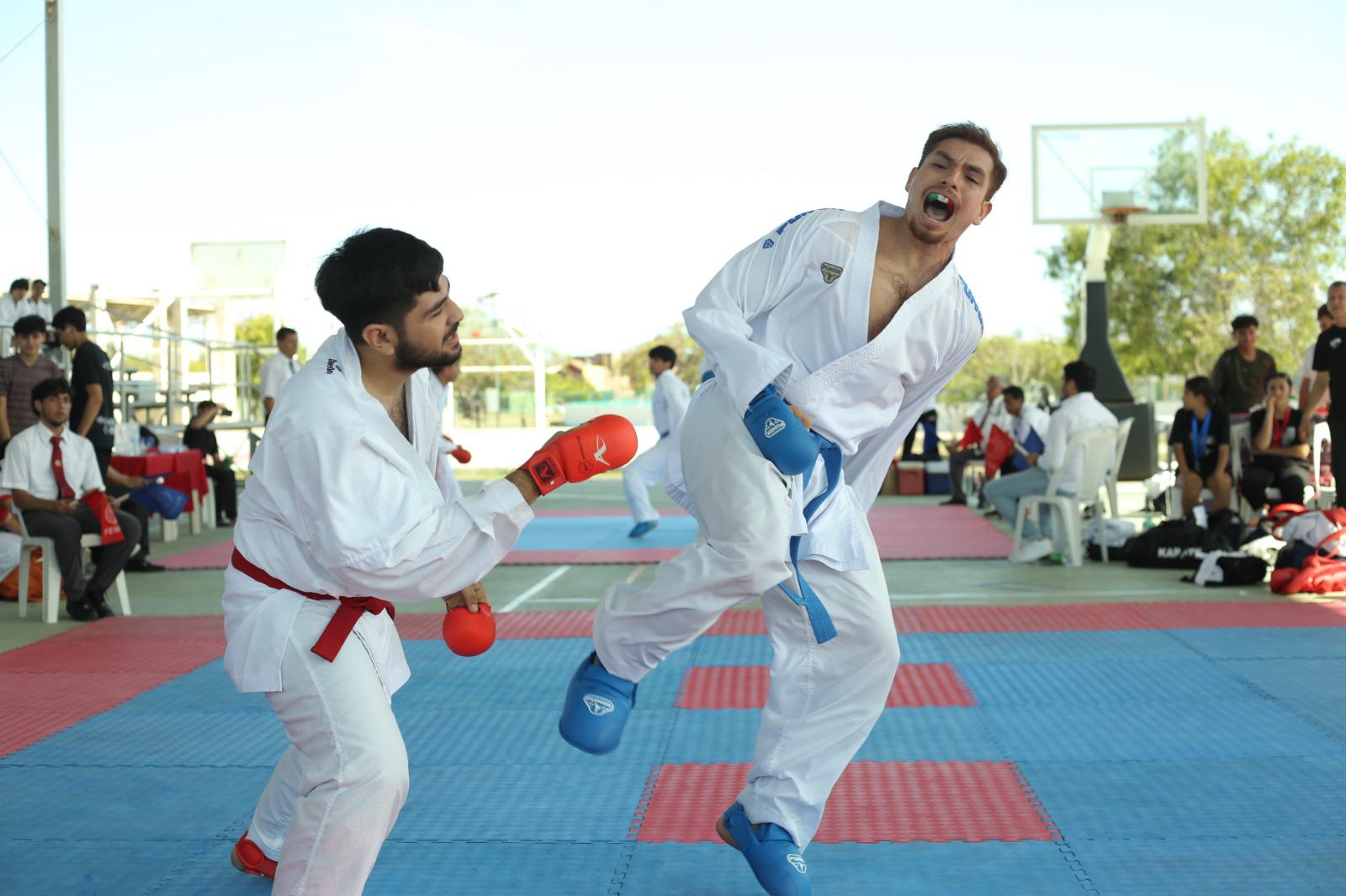 $!Jesús Moreno Bautista mantiene hegemonía en Copa de Karate Noroeste