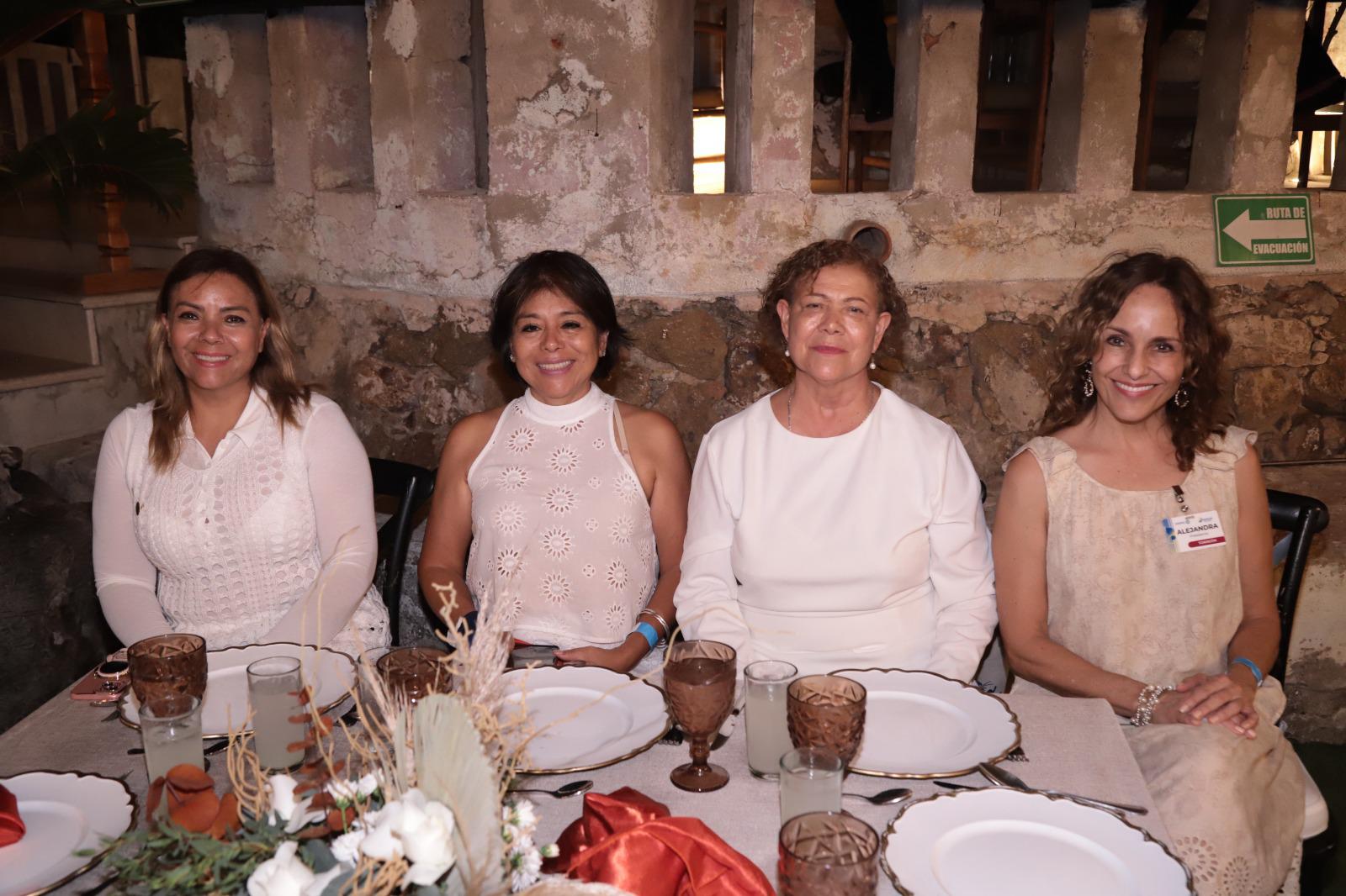 $!Cecilia Chávez, Vianey Martínez, Dulce González y Alejandra Alatorre.