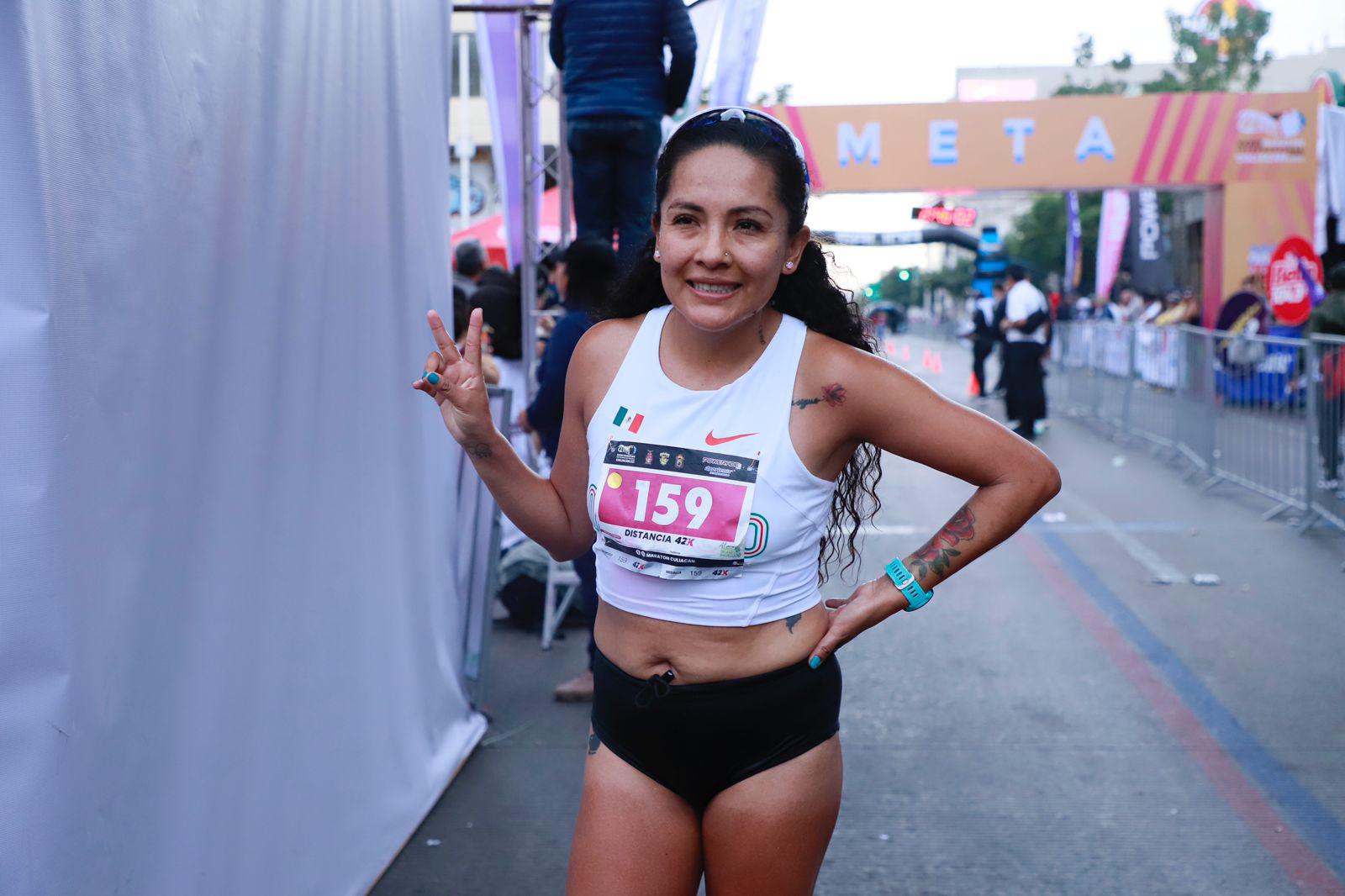 $!A pesar del clima, Ivón Domínguez impuso condiciones en el Maratón Internacional de Culiacán