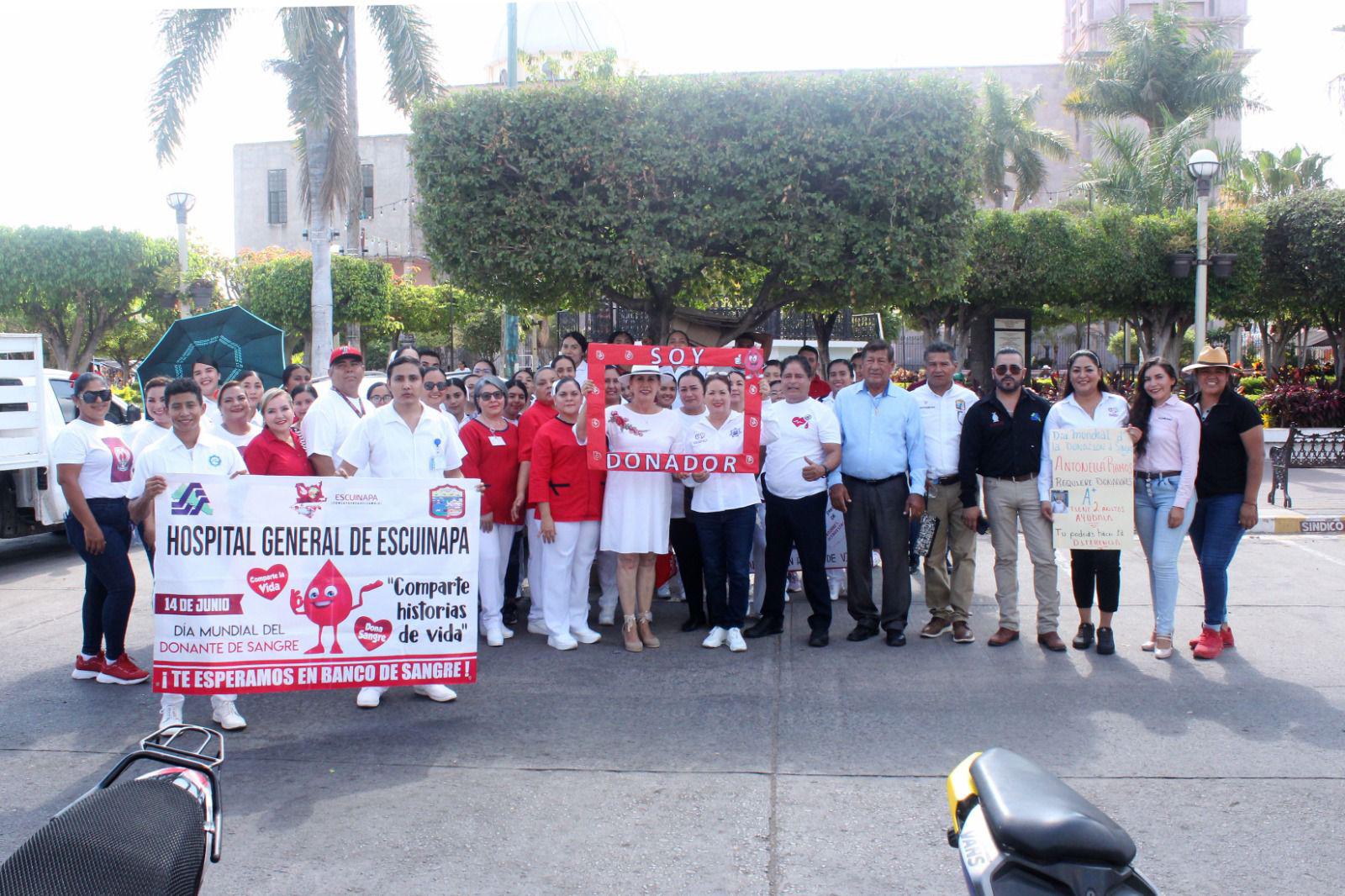 $!Marchan en Escuinapa para invitar a ser donadores de sangre