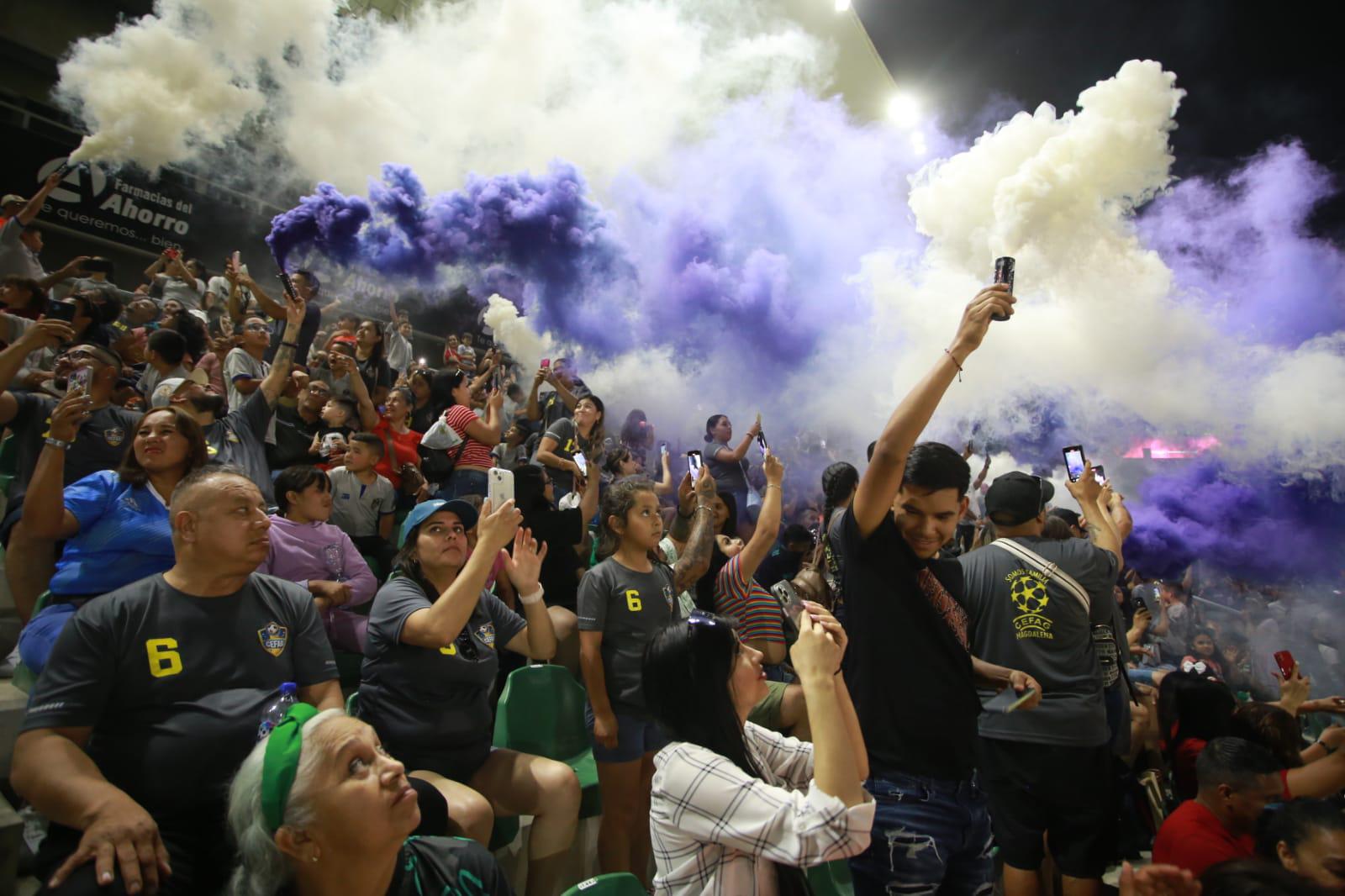 $!Dan banderazo de arranque de la Copa Mazatlán de Futbol 11 y 9