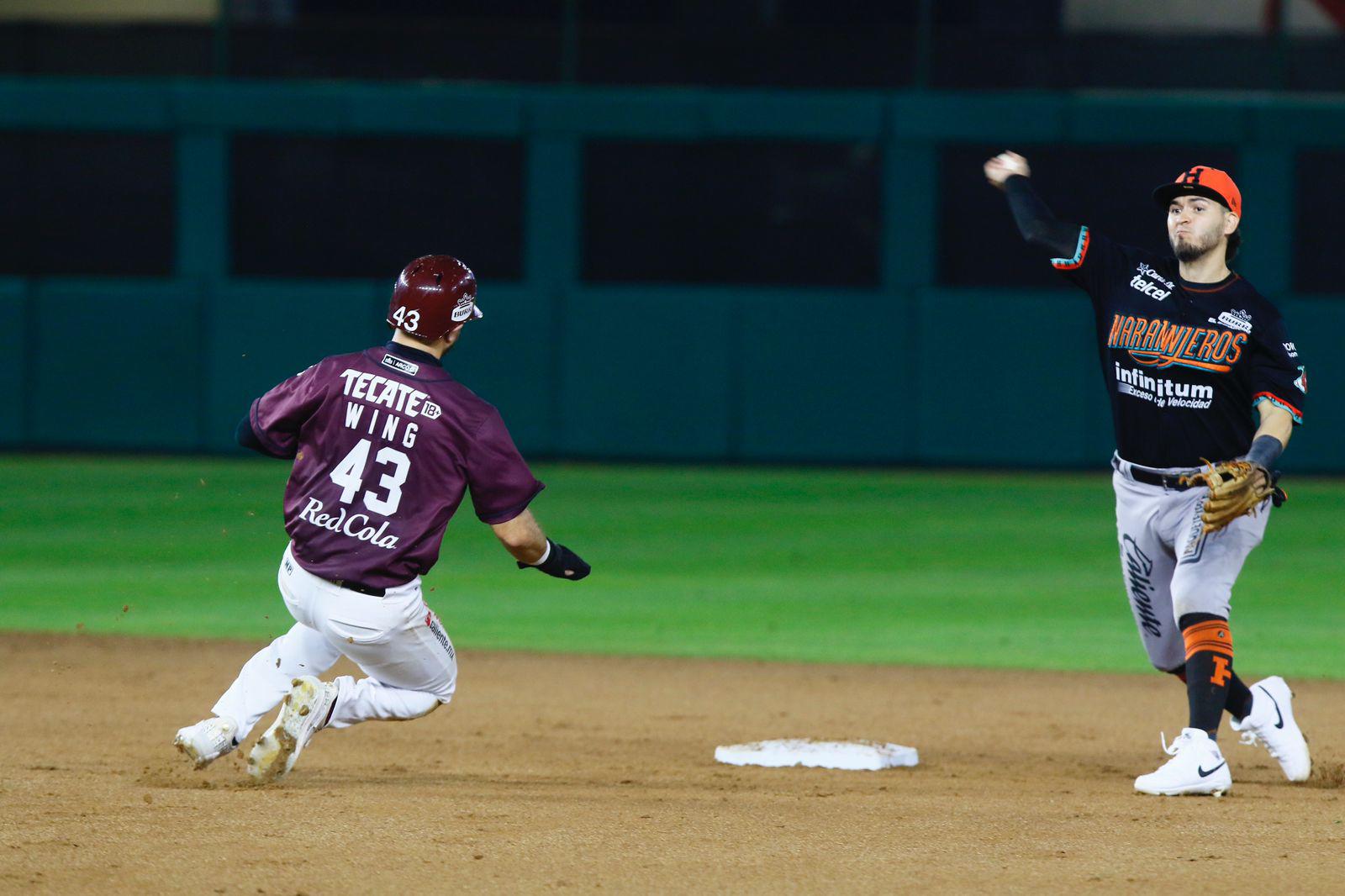 $!Tomateros corta racha de derrotas y empareja el Clásico de la LMP