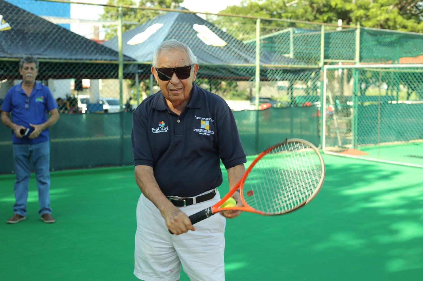 $!Club Muralla estrena y remodela sus canchas de tenis