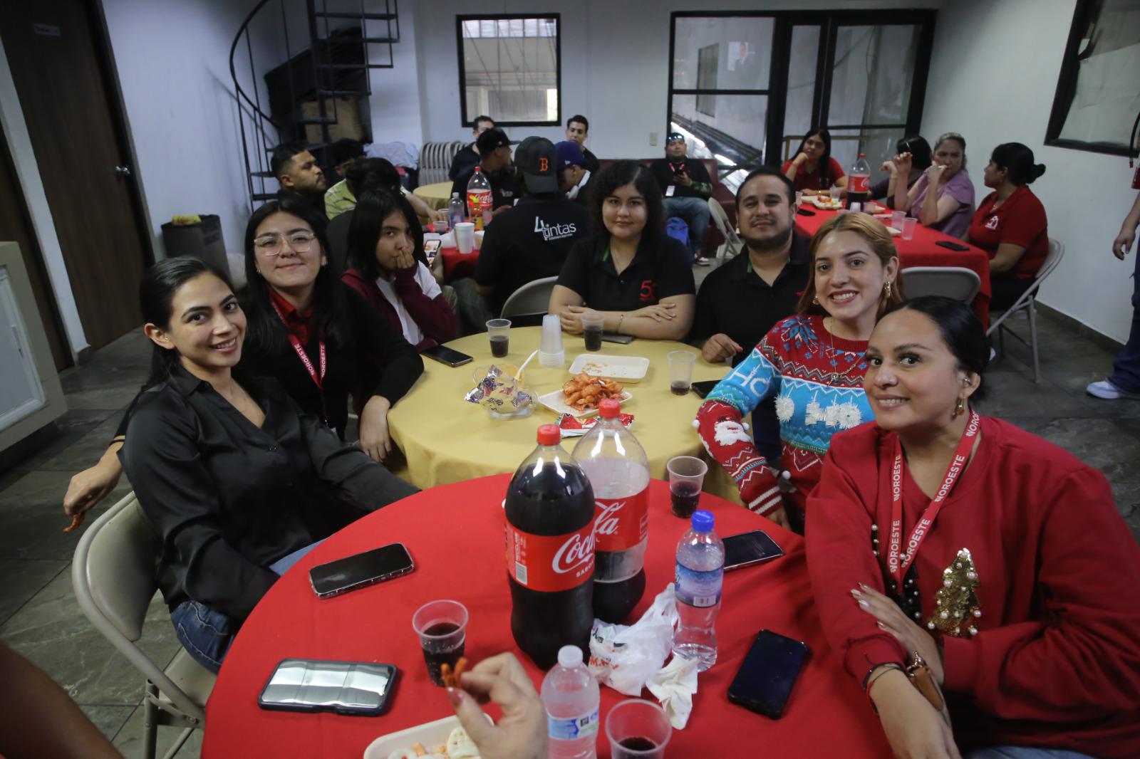 $!Stefany Ponzo, Ximena Gutiérrez, Denisse Méndez, Estefany López, Manuel Serrano, Alina y Carolina Zataráin.