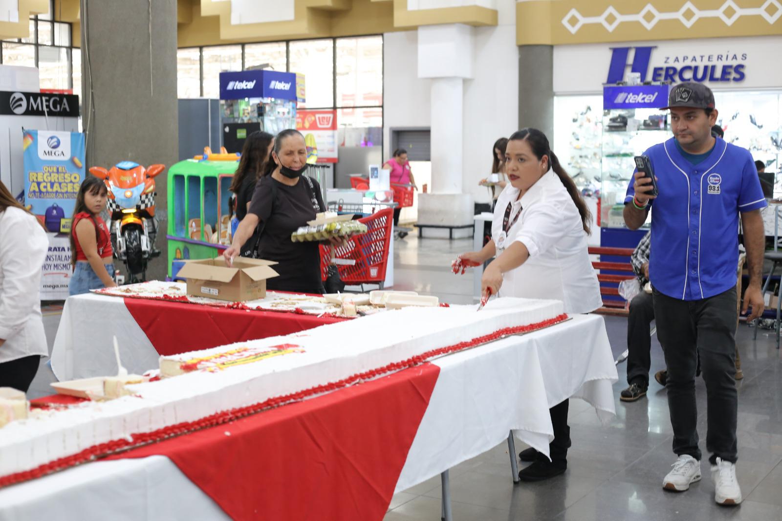 $!Casa Ley celebra 72 años con sus clientes en Mazatlán