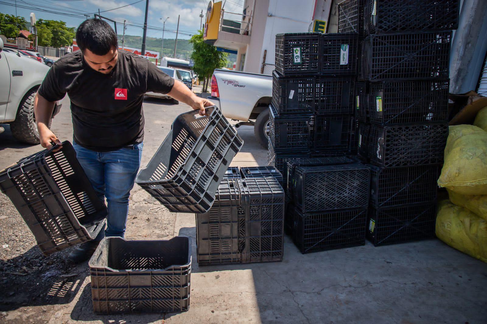 $!Otorga Comuna de Culiacán distintivo ‘Impulso Nafin’ a Cajas Leyva