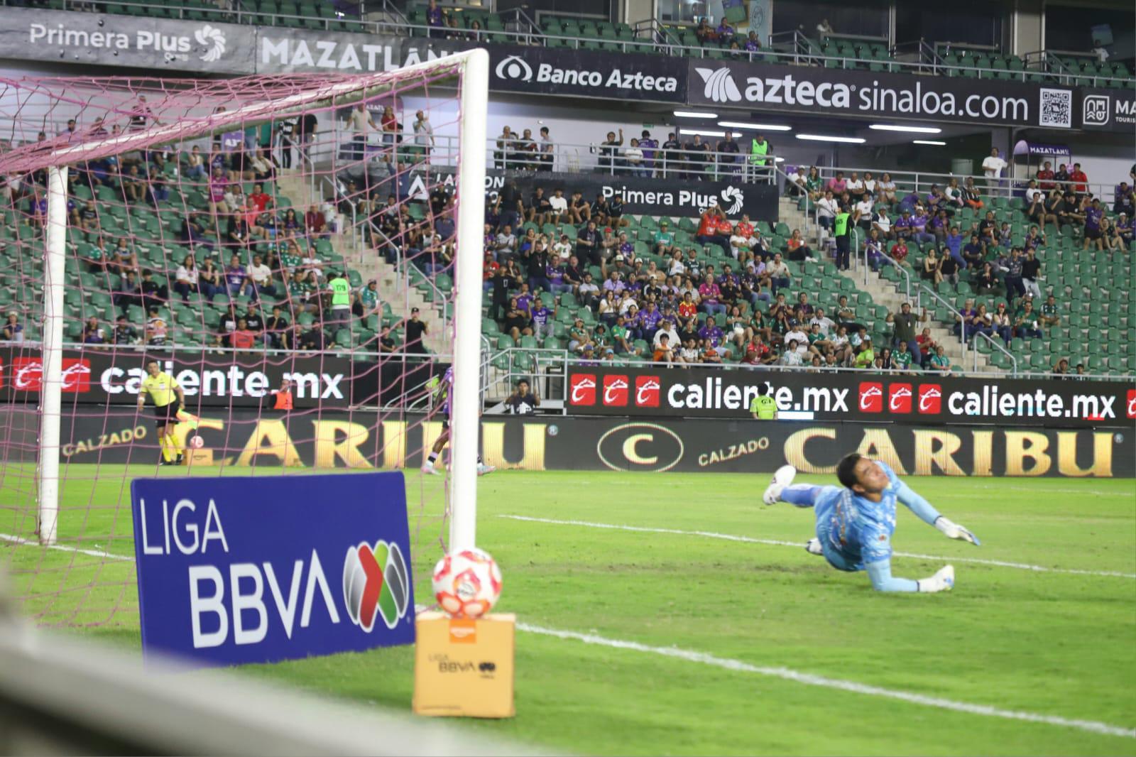 $!Brian Rubio encabeza goleada de Mazatlán a León