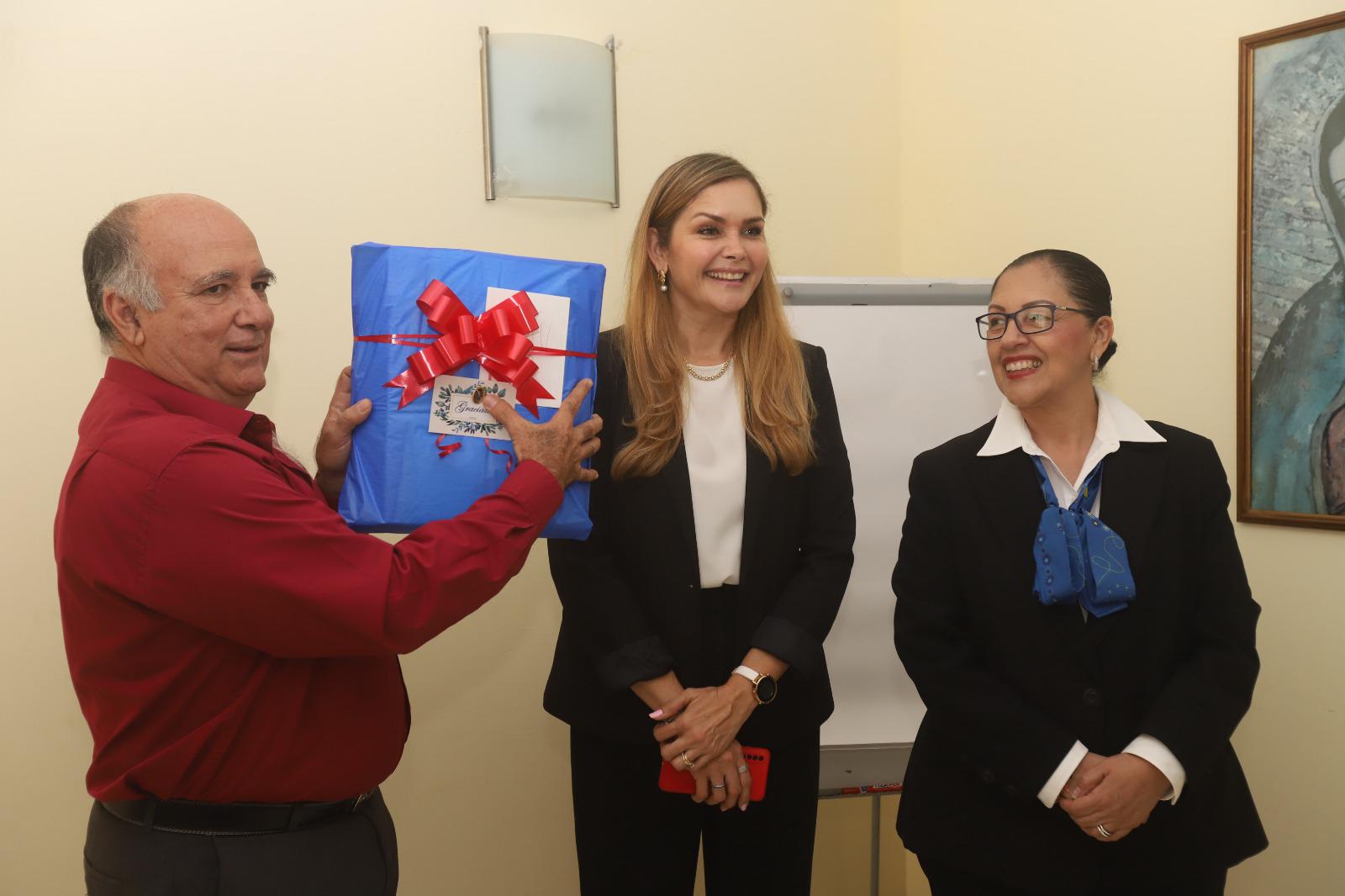 $!Clausuran curso ‘Camino al Éxito’, impartido por Anspac