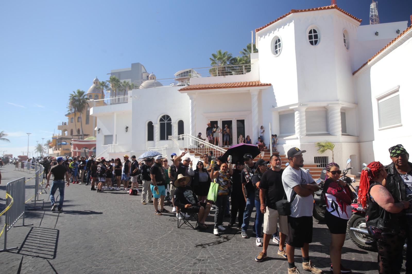 $!Degustan más de 5 mil personas el tradicional marlin al chipotle del Motoclub Olas Altas