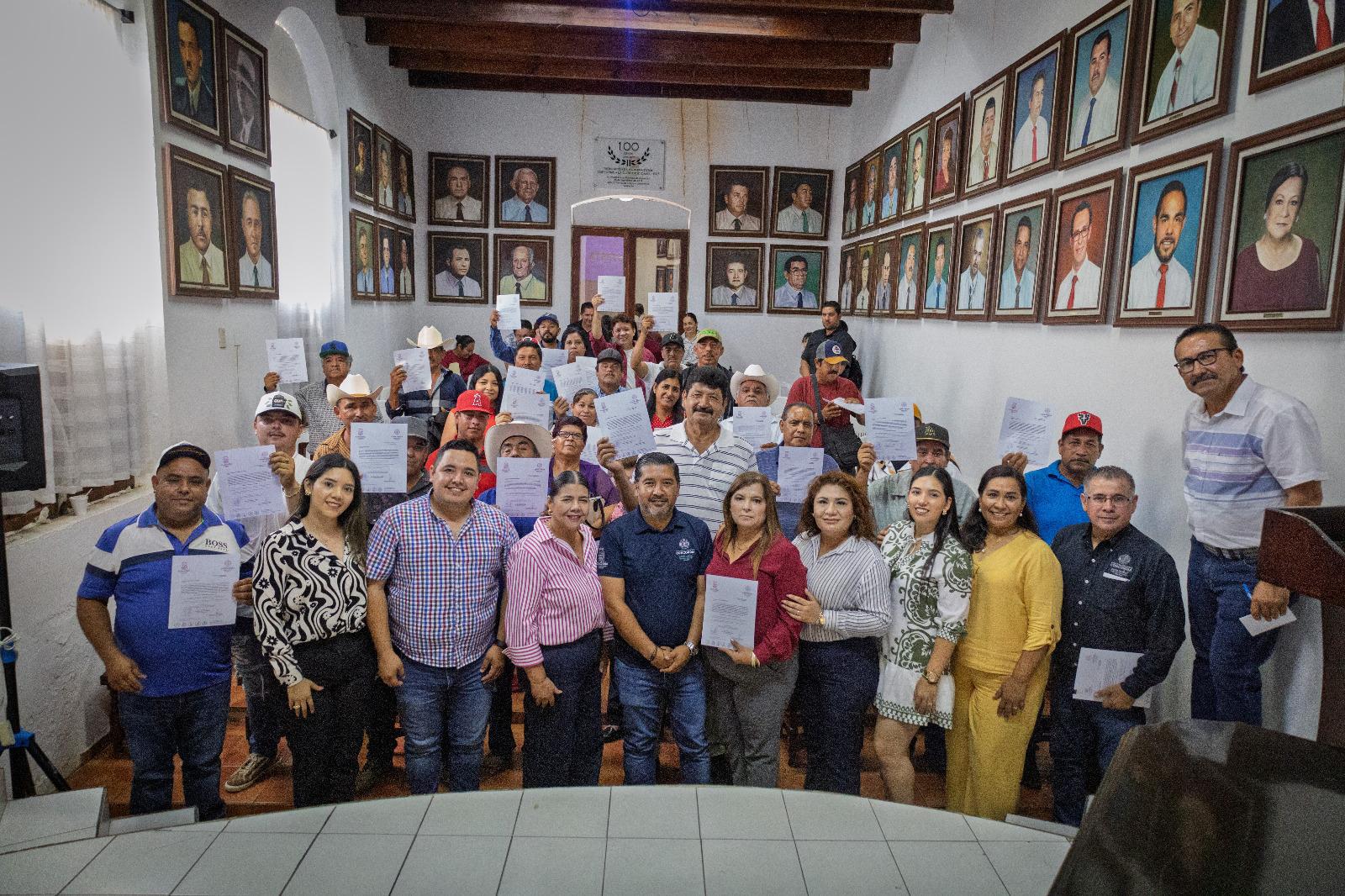 $!Toman protesta de síndicos y comisarios en Concordia