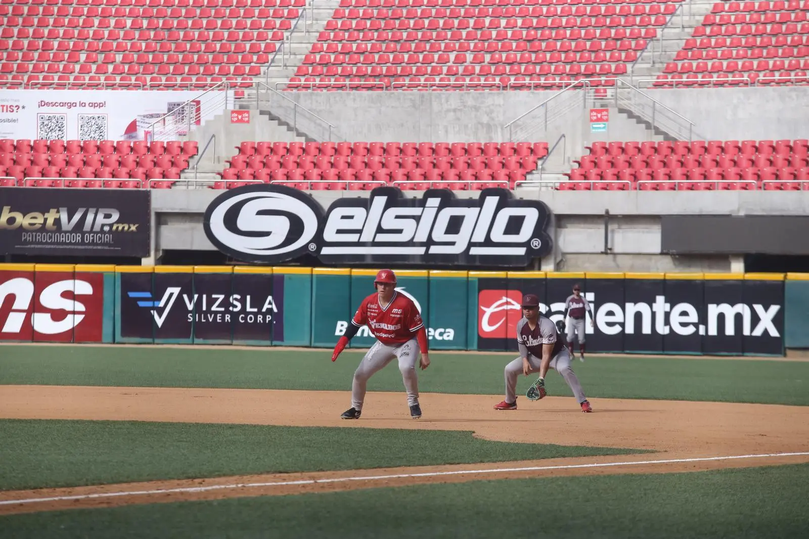 $!Tomateros le da la vuelta a Venados en el puerto