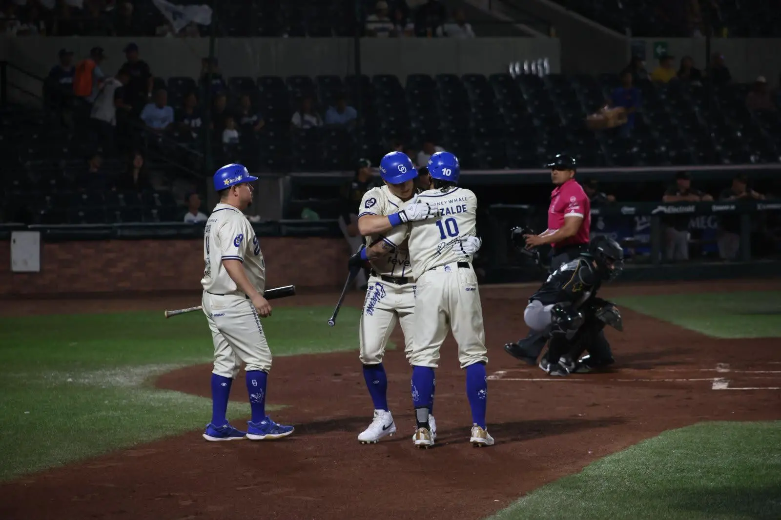 $!Yaquis frena el intento de remontada de Cañeros y amarra su segunda serie de la temporada