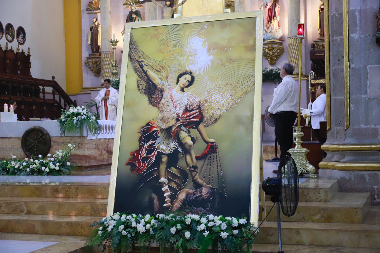 $!Agradecen a San Miguel de Arcángel por el 492 Aniversario de Culiacán