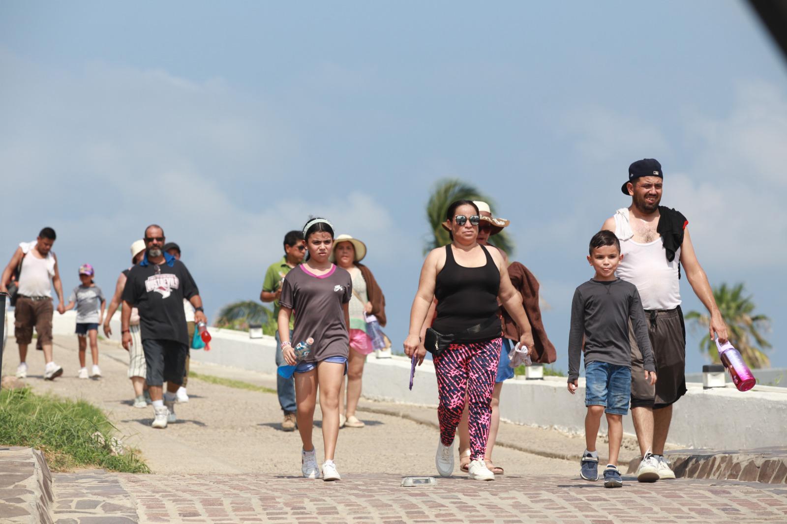 $!Altas temperaturas obligan de nuevo al cierre del Faro Mazatlán