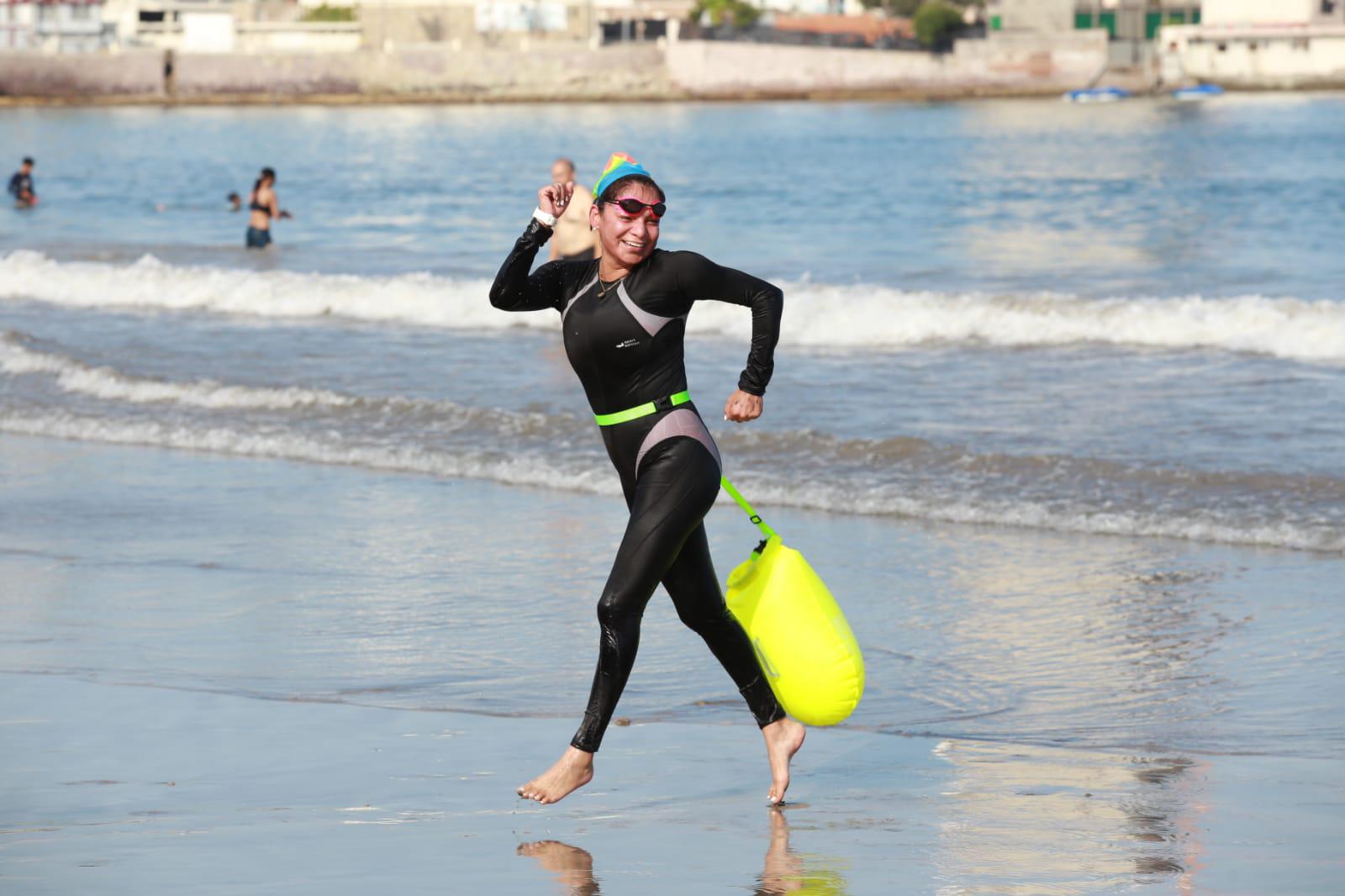 $!Nadadores de varios estados del País participan en séptima puntuable