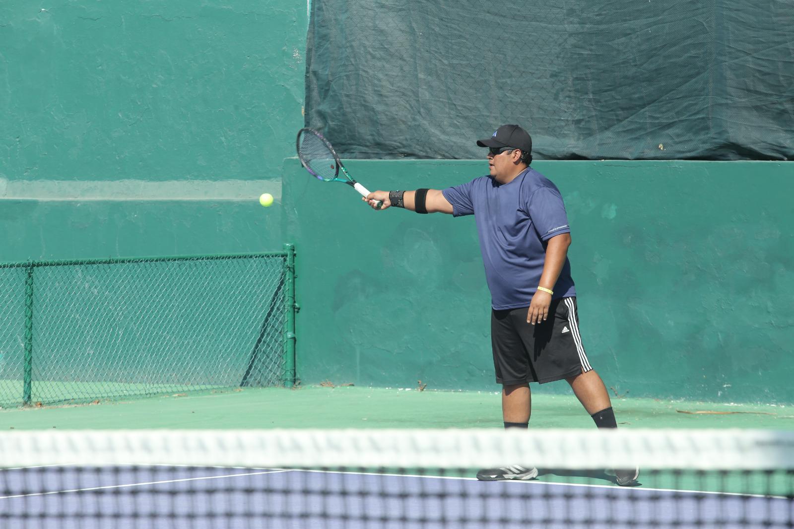 $!Exponentes experimentados toman parte de Torneo Veteranos