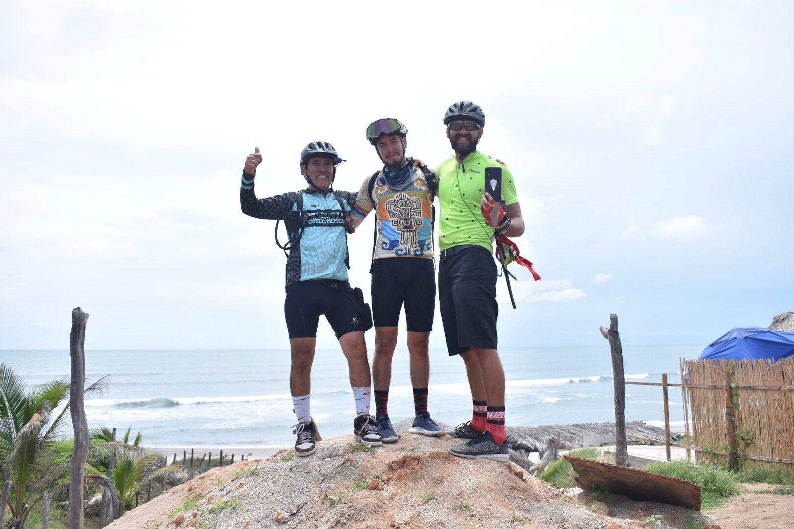 $!Llegan ciclistas de la Ruta Chichimeca a Celestino Gazca, en Elota