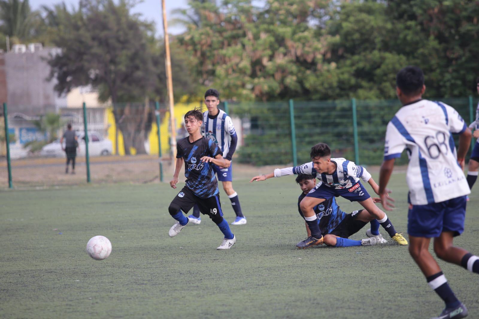 $!Toros de Mazatlán embiste a Pachuca y alza el título de la Juvenil B