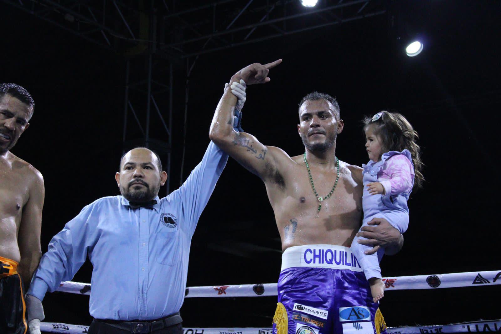 $!Pedro ‘Chiquilín’ Acosta noquea en el séptimo round a Felipe Romero