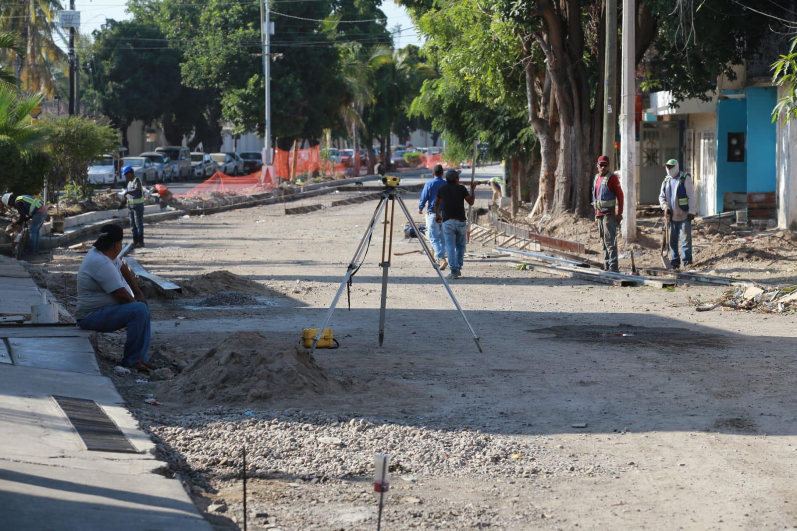 $!Deja Gobierno de ‘El Químico’ millonarios adeudos con constructuras; no hay dinero para terminar la rehabilitación de la Emilio Barragán