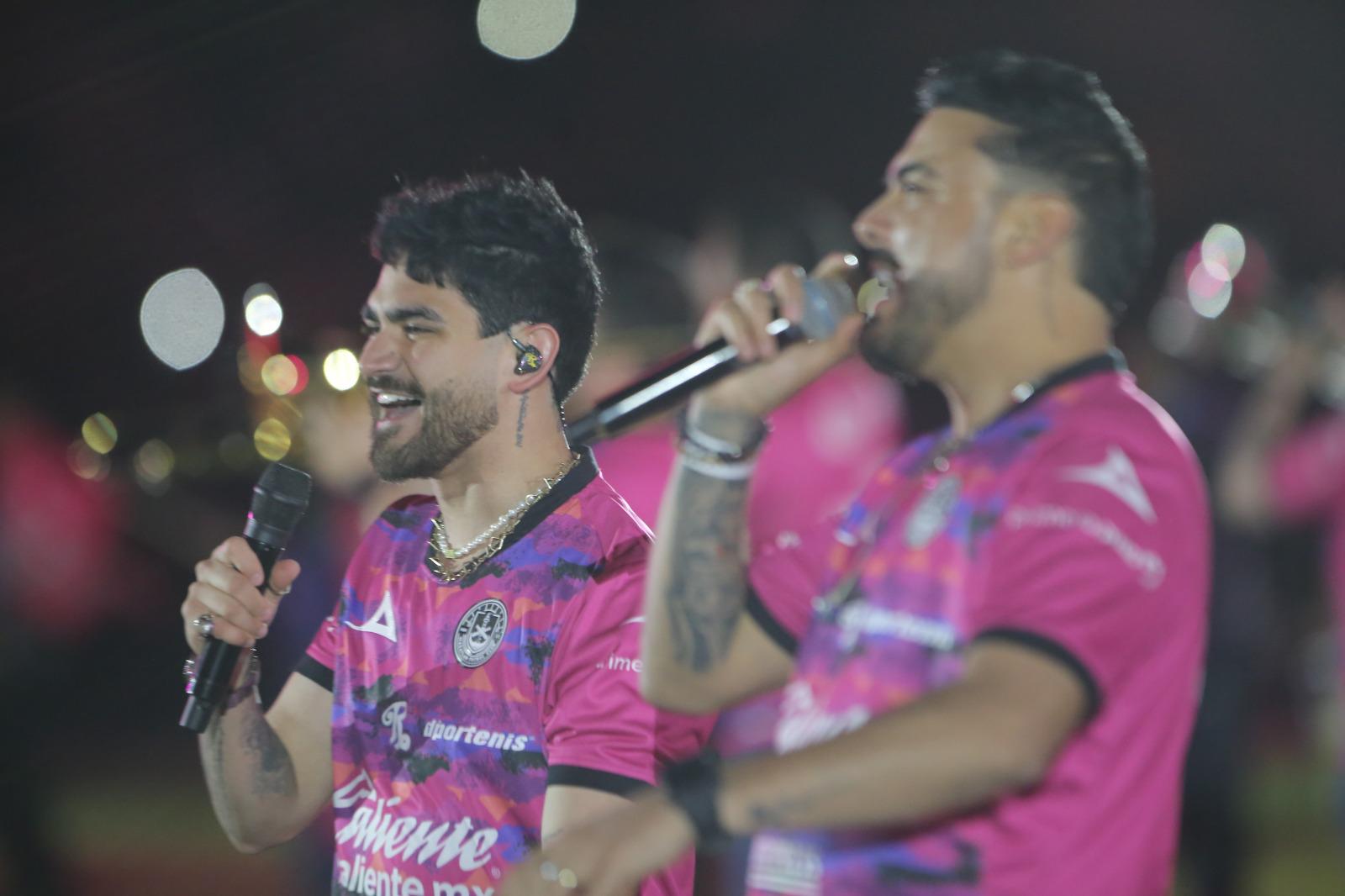 $!Ameniza Banda El Recodo con show de medio tiempo en El Encanto