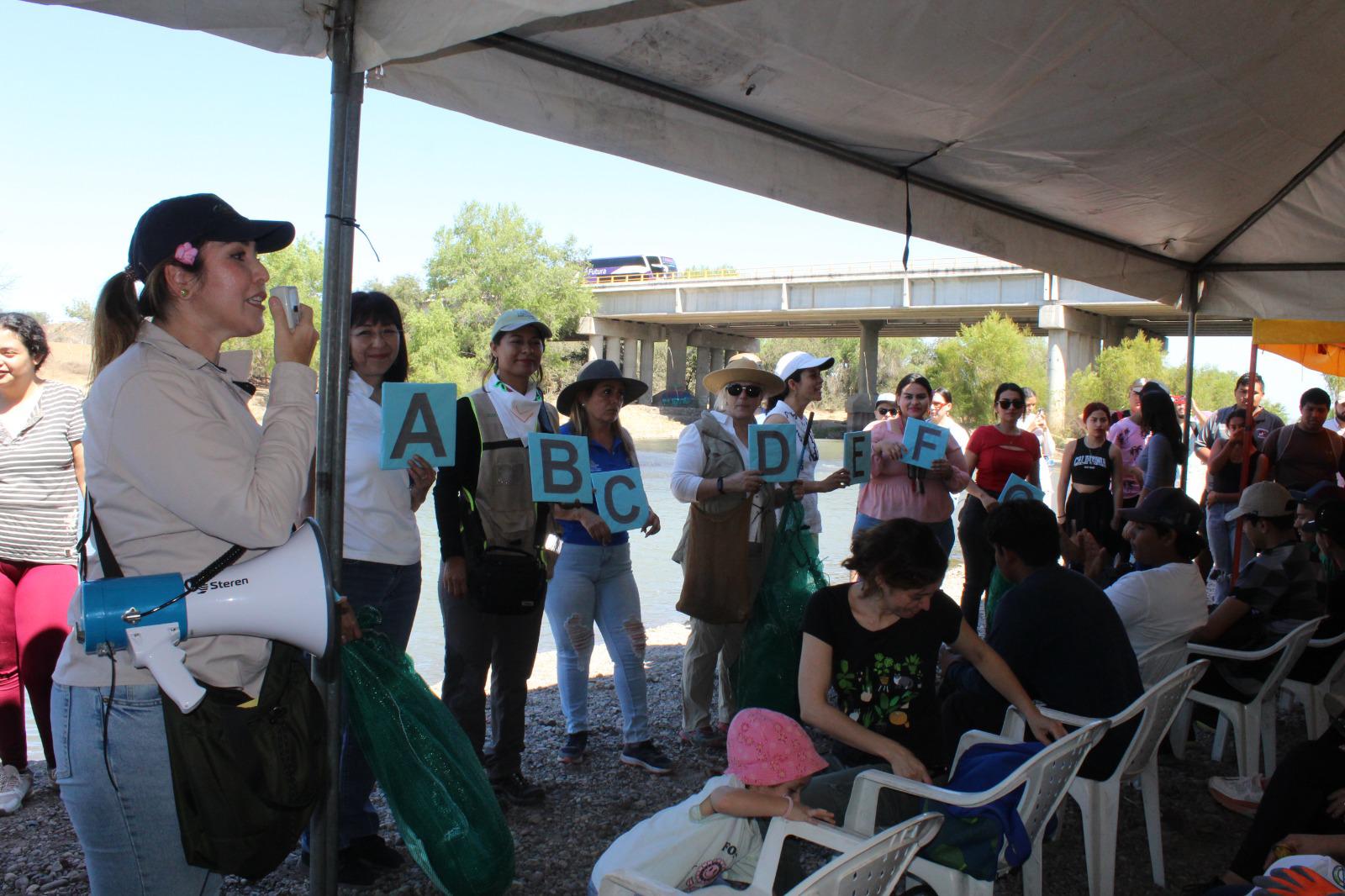$!Extraen más de 200 kilos de basura del Río Presidio en Villa Unión