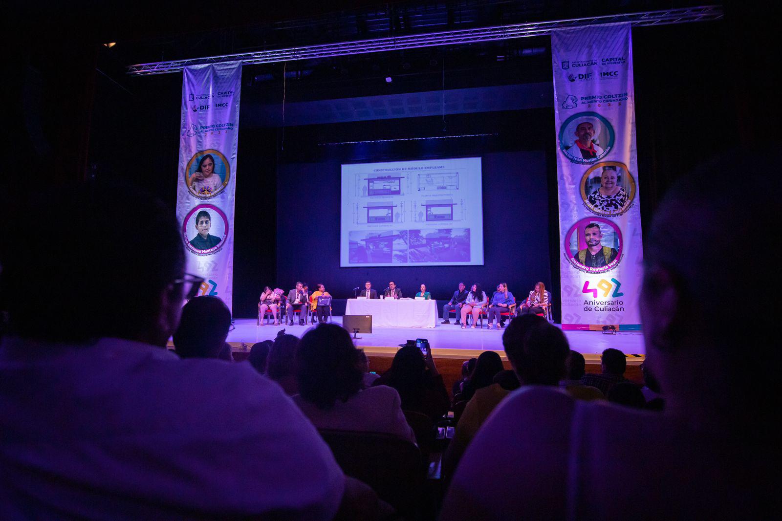 $!Premian a culiacanenses destacados con Premio Coltzin al Mérito Ciudadano 2023