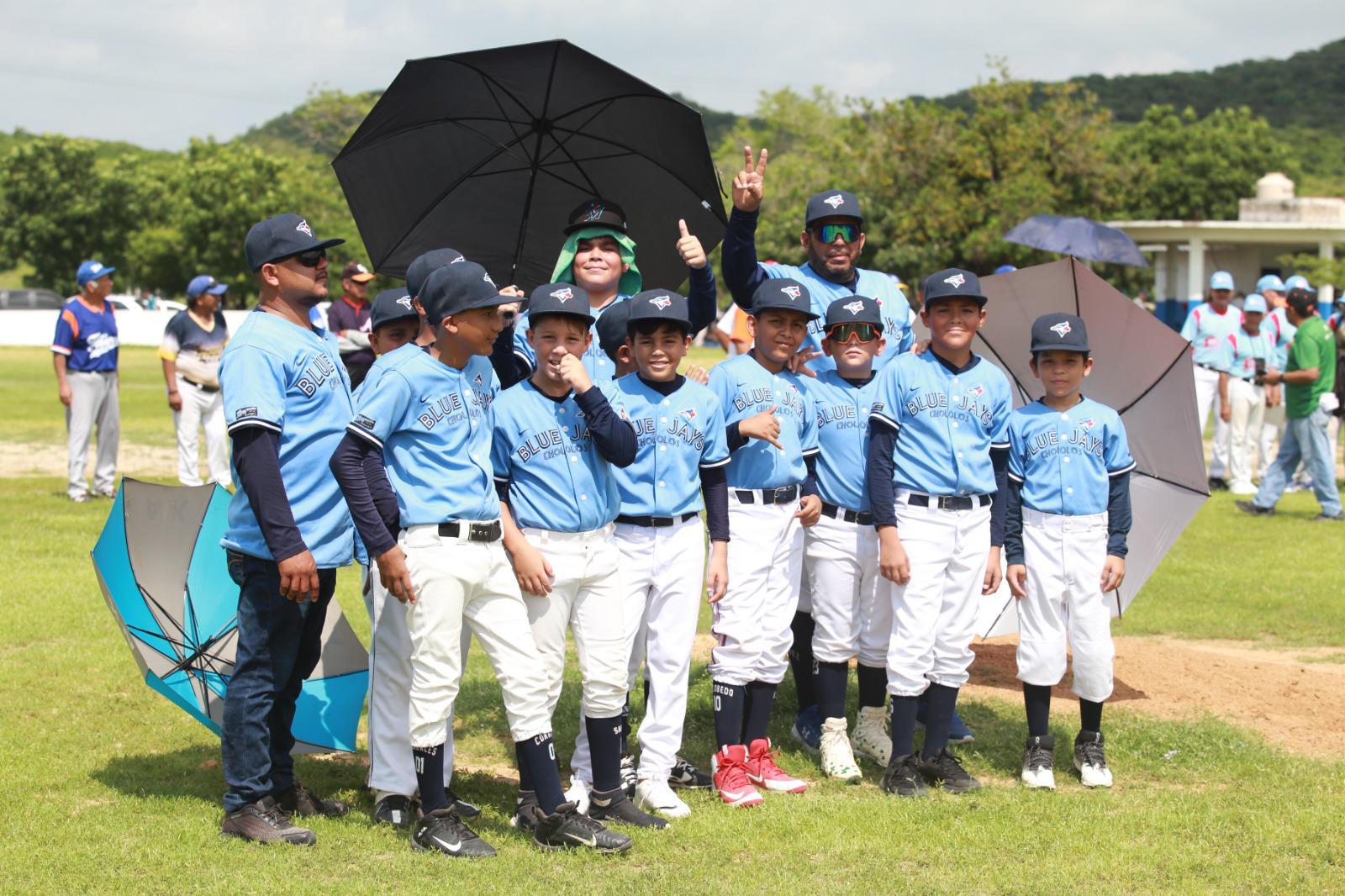 $!Inauguran Segunda Fuerza y 60 Años de Liga de Beisbol del Chololos