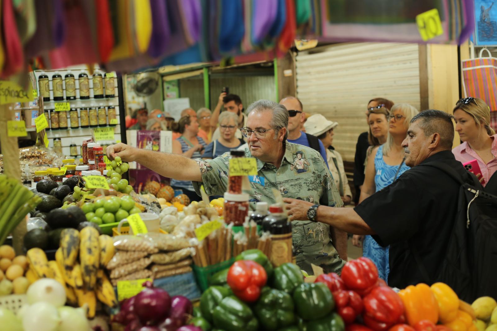 $!Recibe Mazatlán a más de 11 mil visitantes tras llegada de Koningsdam, Norwegian Bliss y Carnival Panorama
