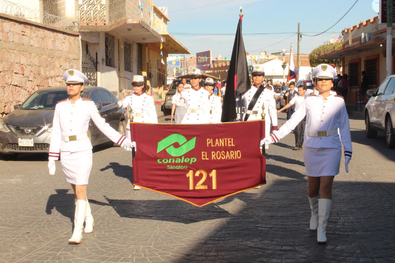 $!Desfilan en Rosario por el día de la Bandera