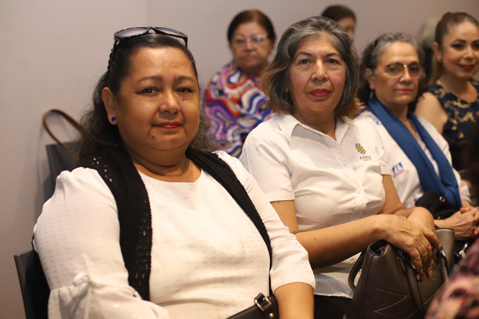 $!Xóchitl Cázarez, Lupita Huerta, Martha Gloria Barrón y María de Lourdes Reyes.