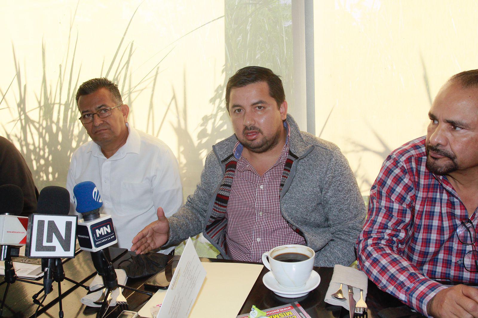 $!Maestros del SNTE 53 exigen saber a quién paga renta Gobierno del Estado por la USE