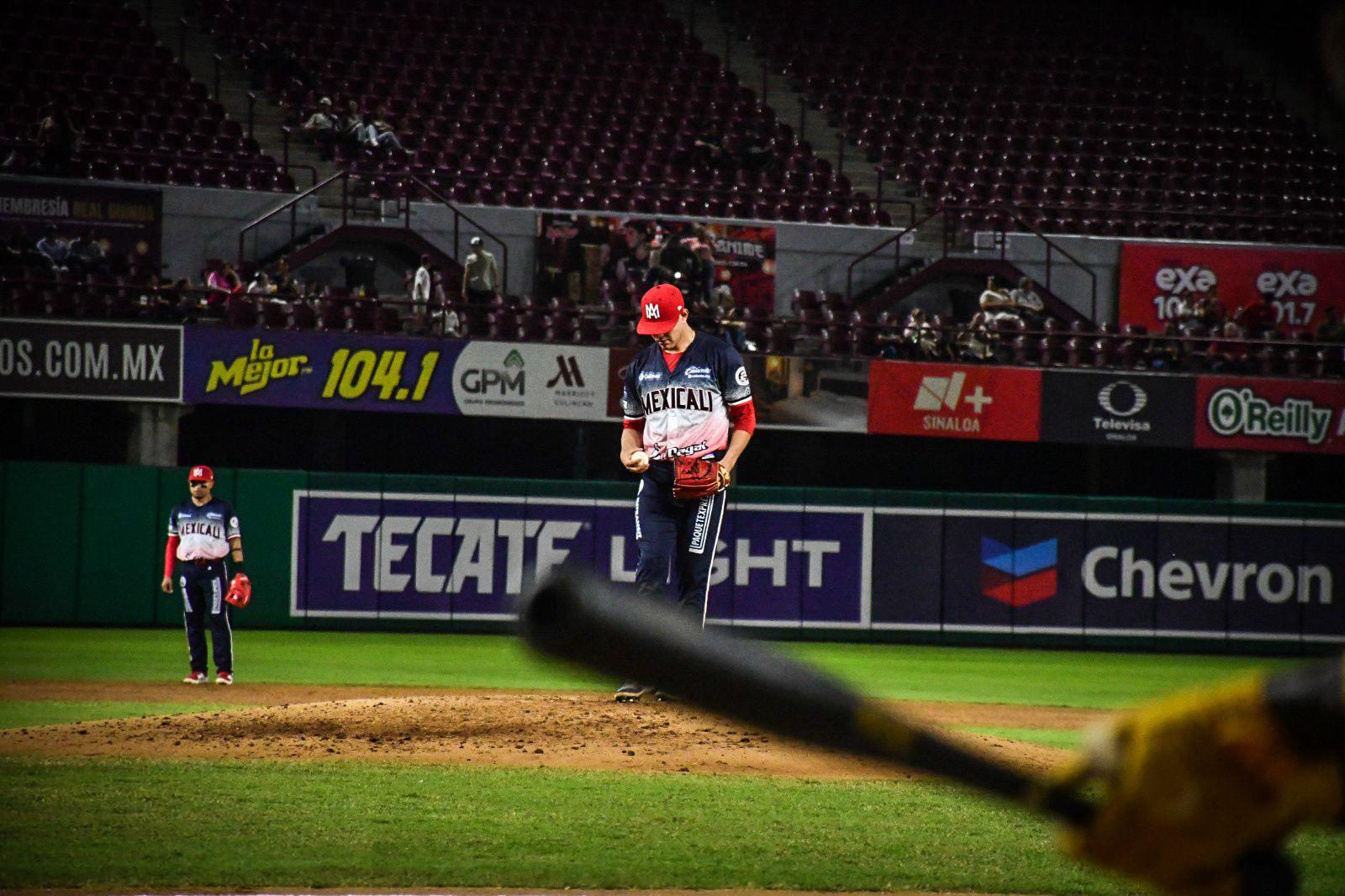 $!Mexicali impone su poder ofensivo y empata la Serie Rosa en Culiacán