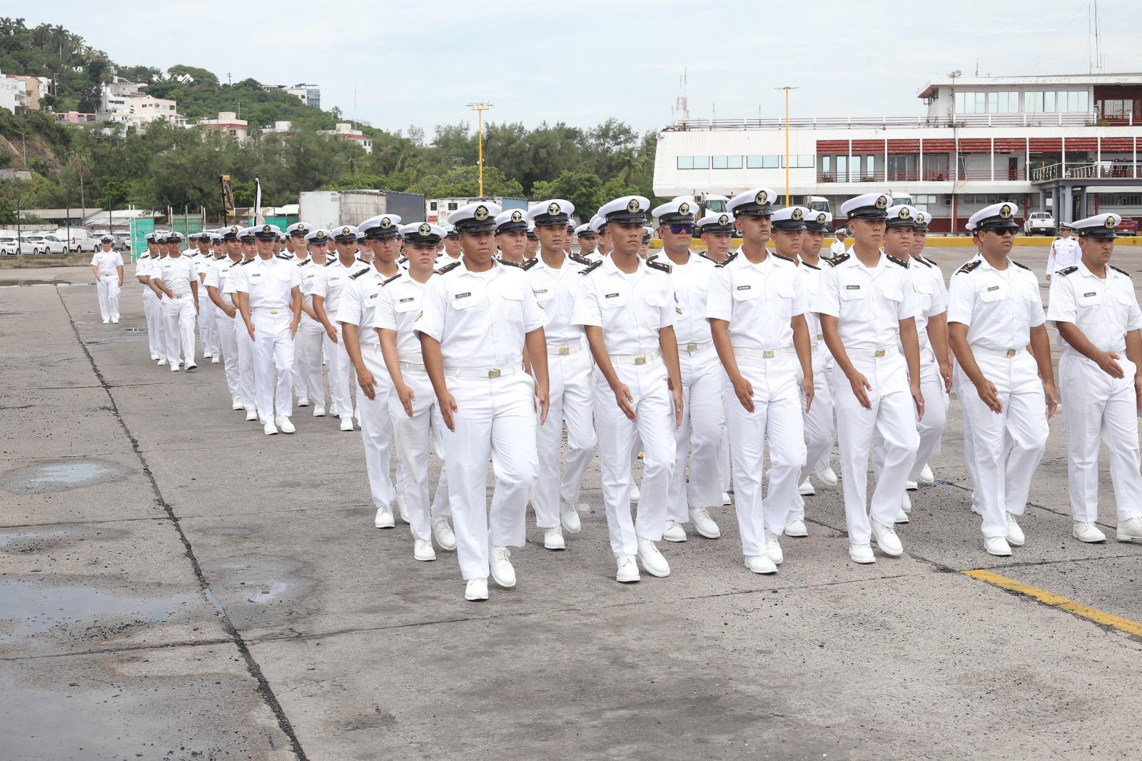 $!Realizan ensayo para desfile del 16 de septiembre en Mazatlán