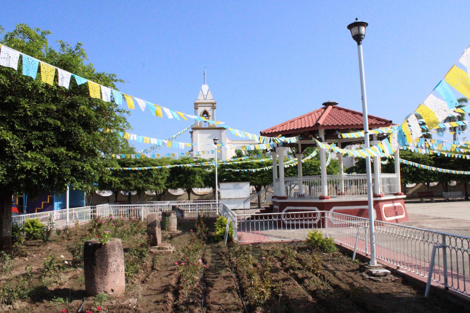 $!Preservan tradiciones y mejoran condiciones en comunidades de Rosario