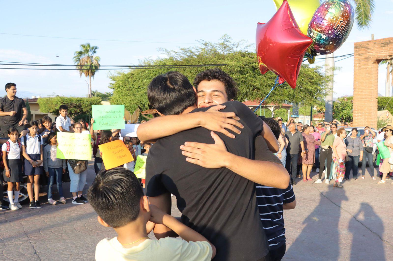 $!Con música de banda, alegría y algarabía, Rosario recibe a judocas que destacaron en Olimpiada Nacional Conade 2025