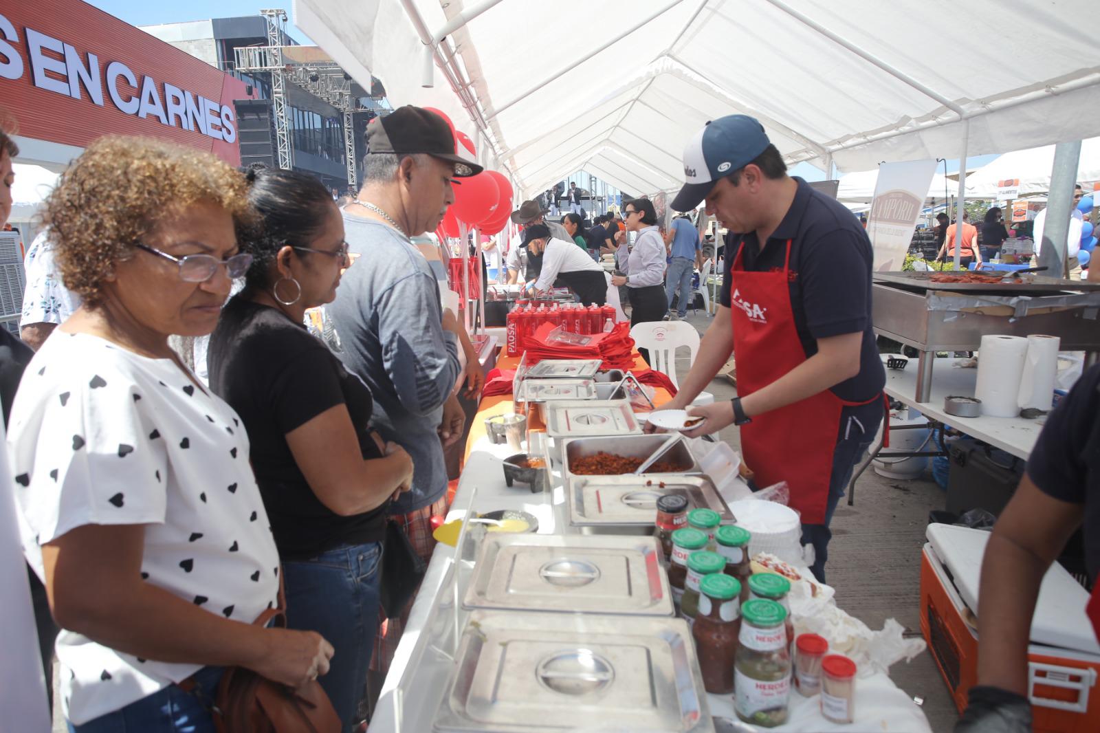 $!Carnes Selectas Nayarit abre su cuarta sucursal en Mazatlán con fiesta y premios