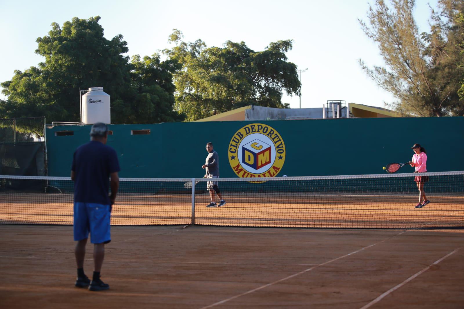 $!Sánchez y Bonilla salen triunfadores en Tenis Carnaval, en Club Muralla