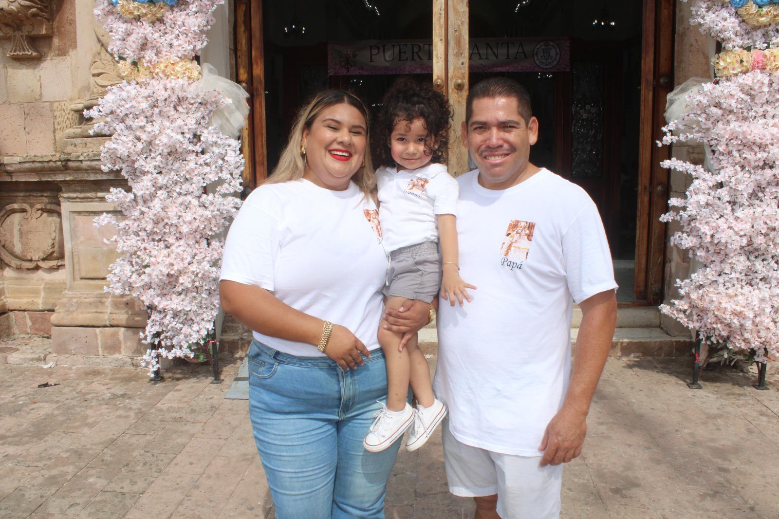 $!Iván camina de Escuinapa a Rosario para agradecer a la Virgen el don de ser padre