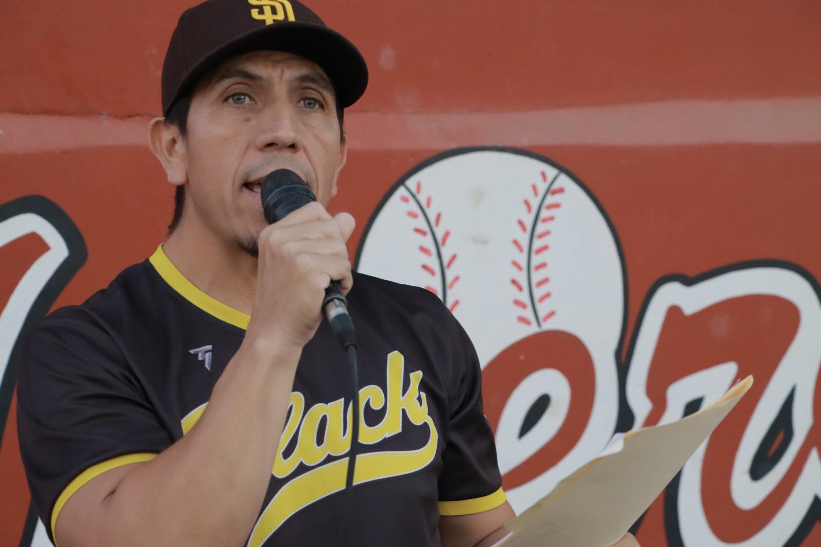 $!Inauguran la liga municipal de softbol varonil en Rosario