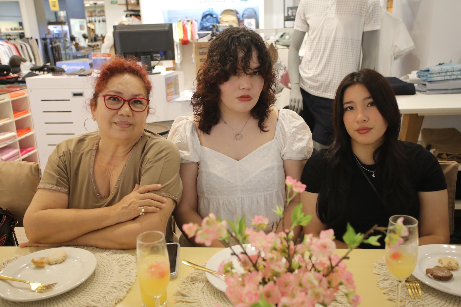$!Ana Mireya Millán, Bella Millán y Sayuri Millán.