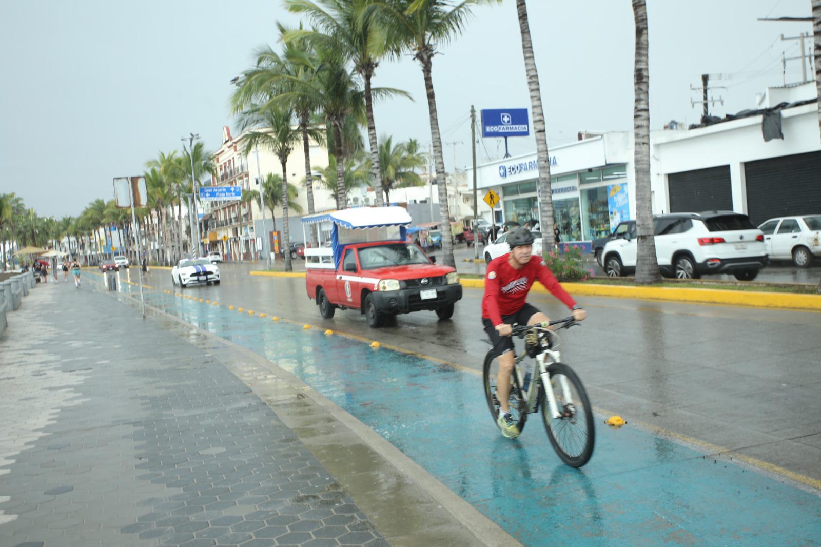 $!Cae lluvia matutina este sábado en Mazatlán