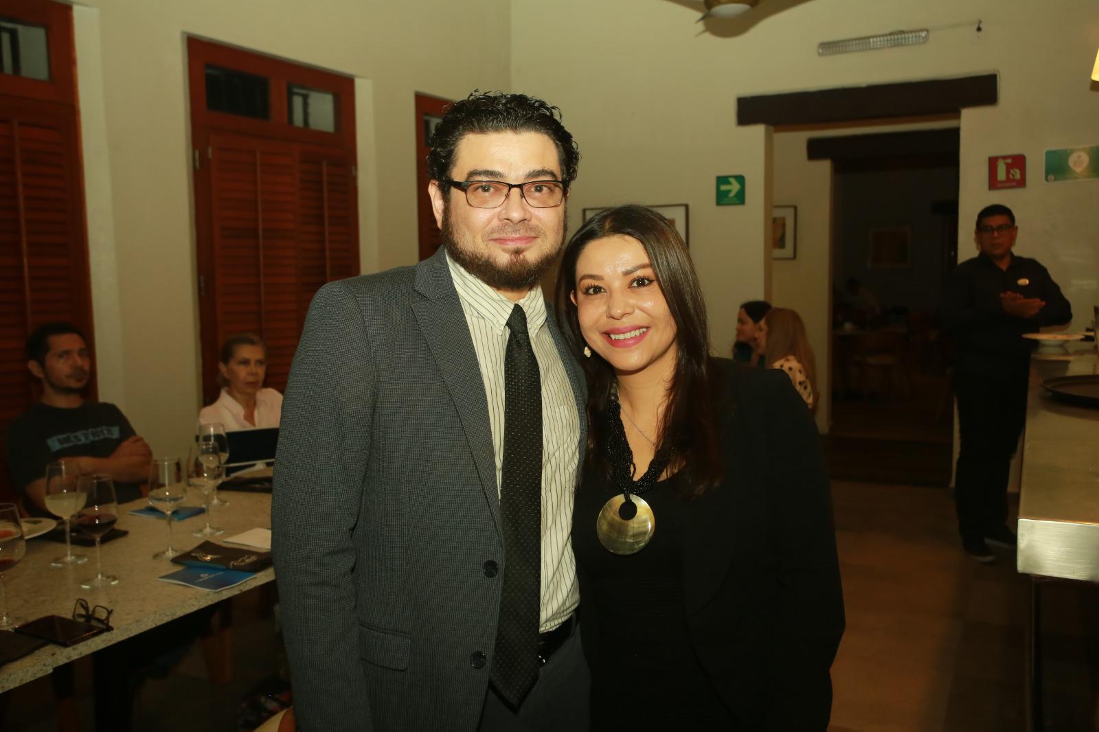 $!Juan Basilio López y Angelina Nayeli Gómez.
