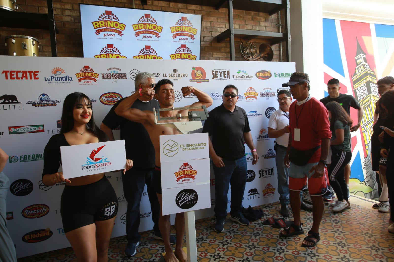 $!Baten la báscula pugilistas de Combate en el Pacífico