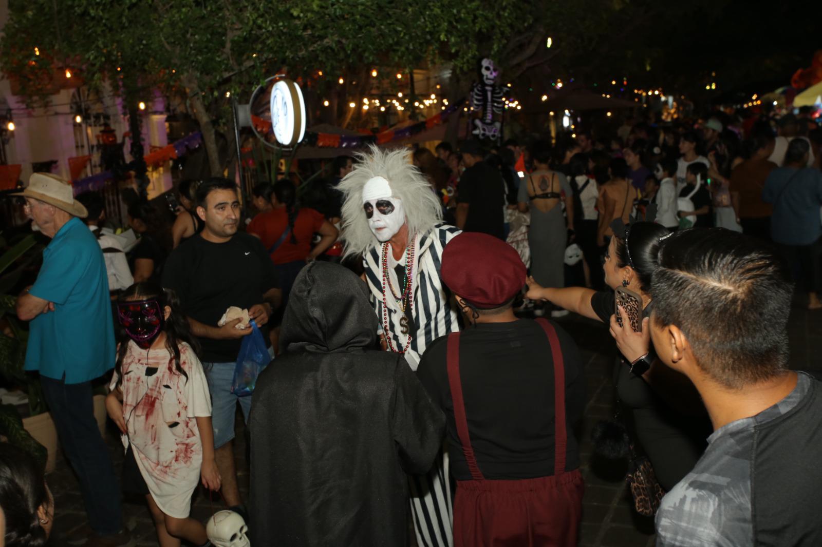 $!Monstruos y fantasmas disfrutan de un divertido Halloween en Mazatlán