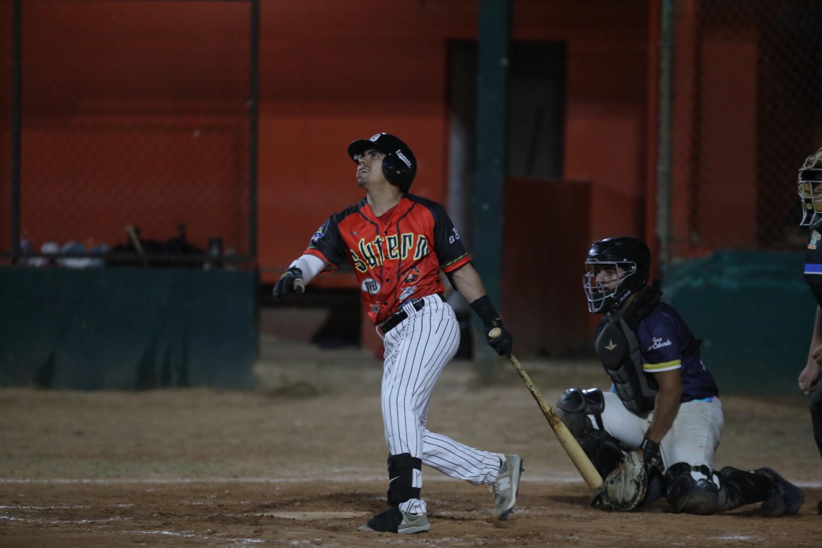 $!SUTERM se adelanta en semifinales de Liga de Beisbol Clase Abierta