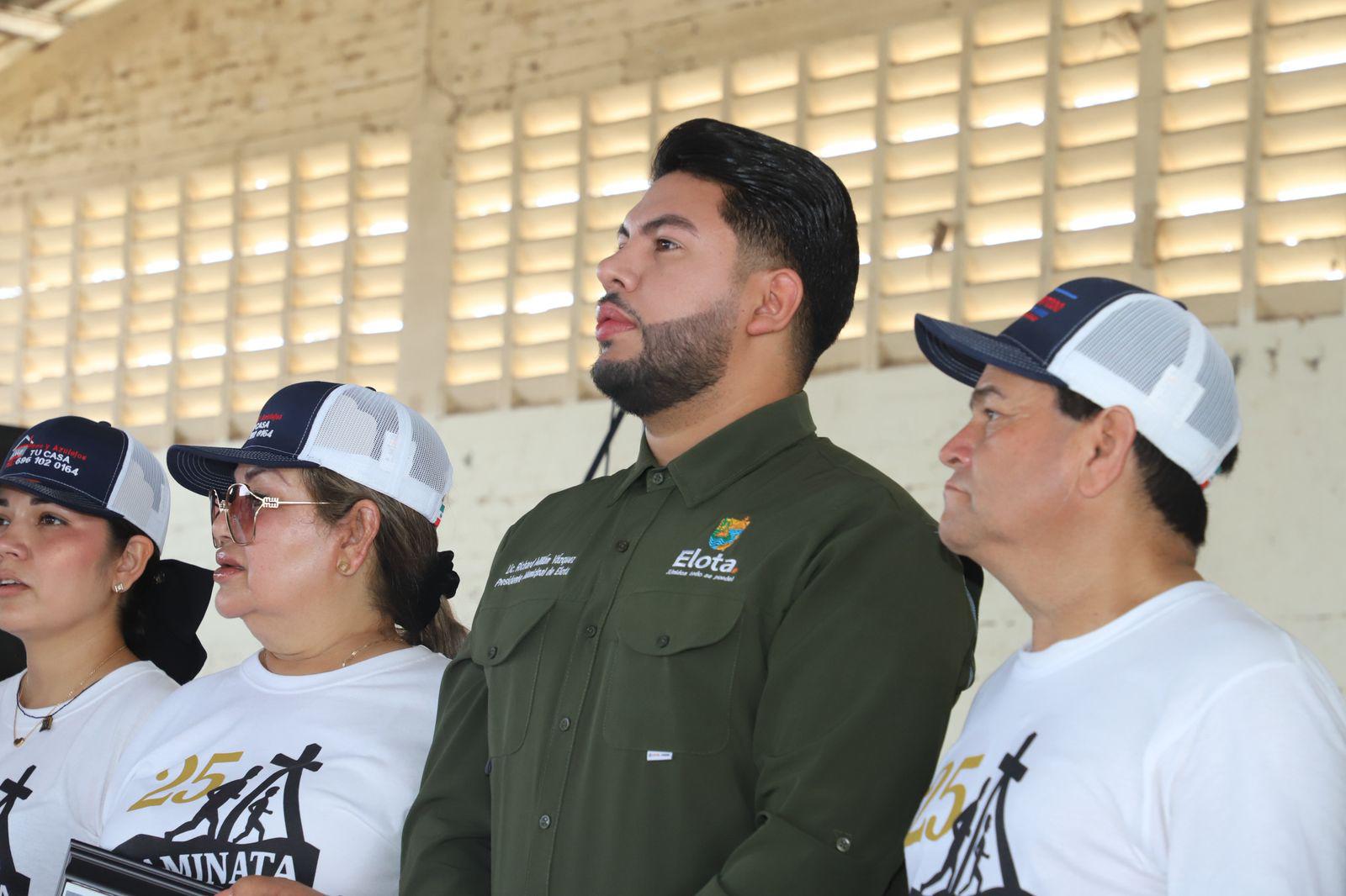 $!Con la tradicional caminata y un desayuno festejan el Día del Padre en Elota