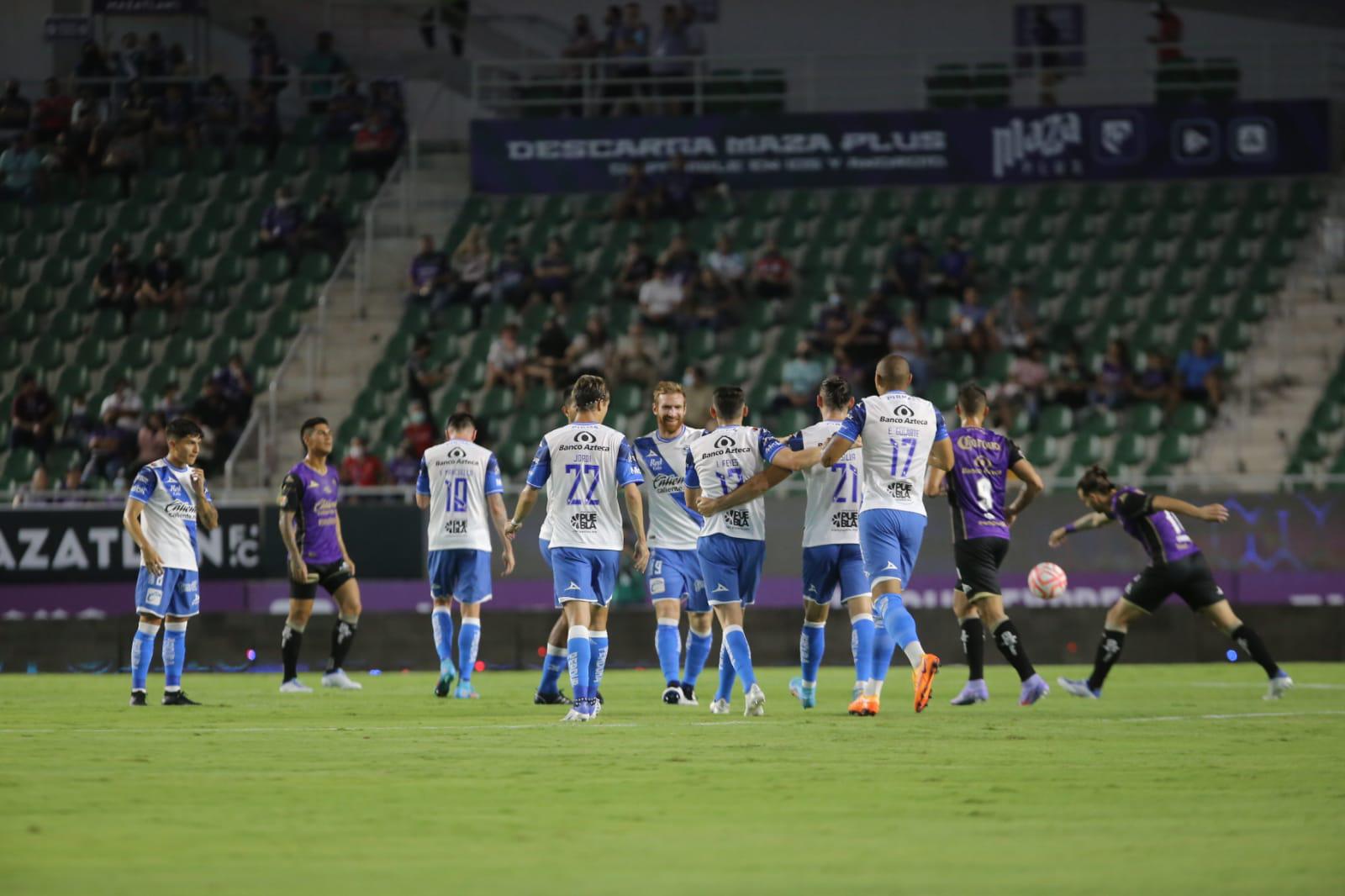 $!Mazatlán FC es aplastado en casa por el Puebla