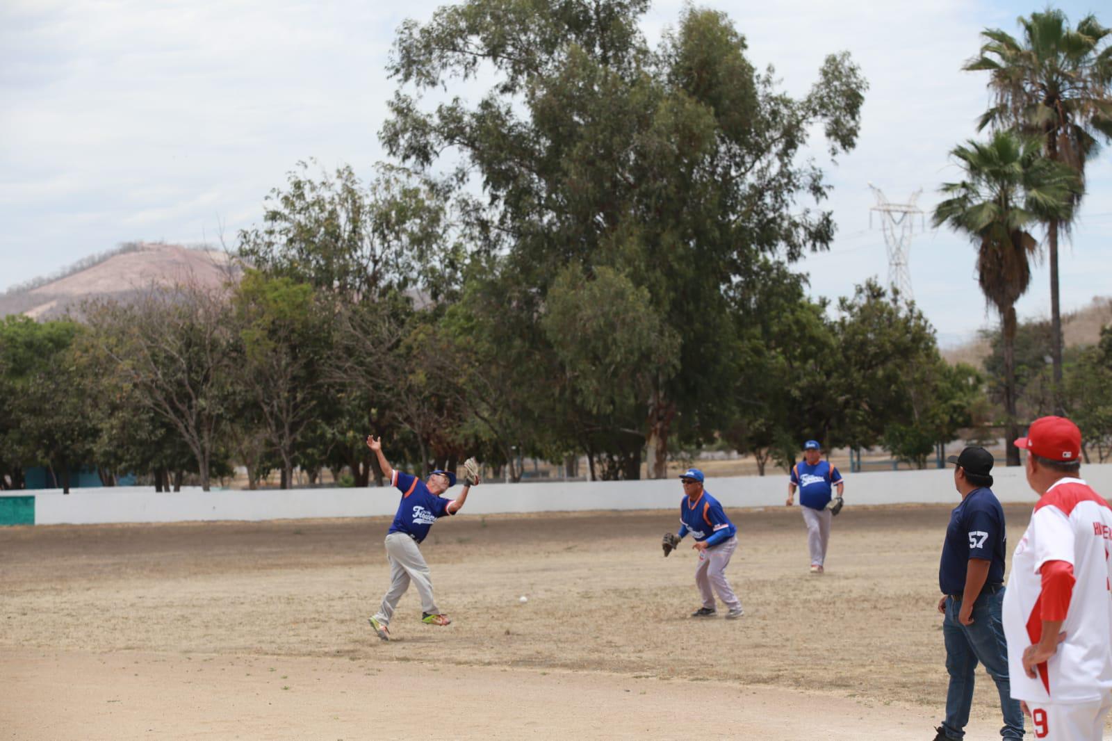 $!Arranca nueva temporada de Beisbol 60 Años y Más, en Chololos