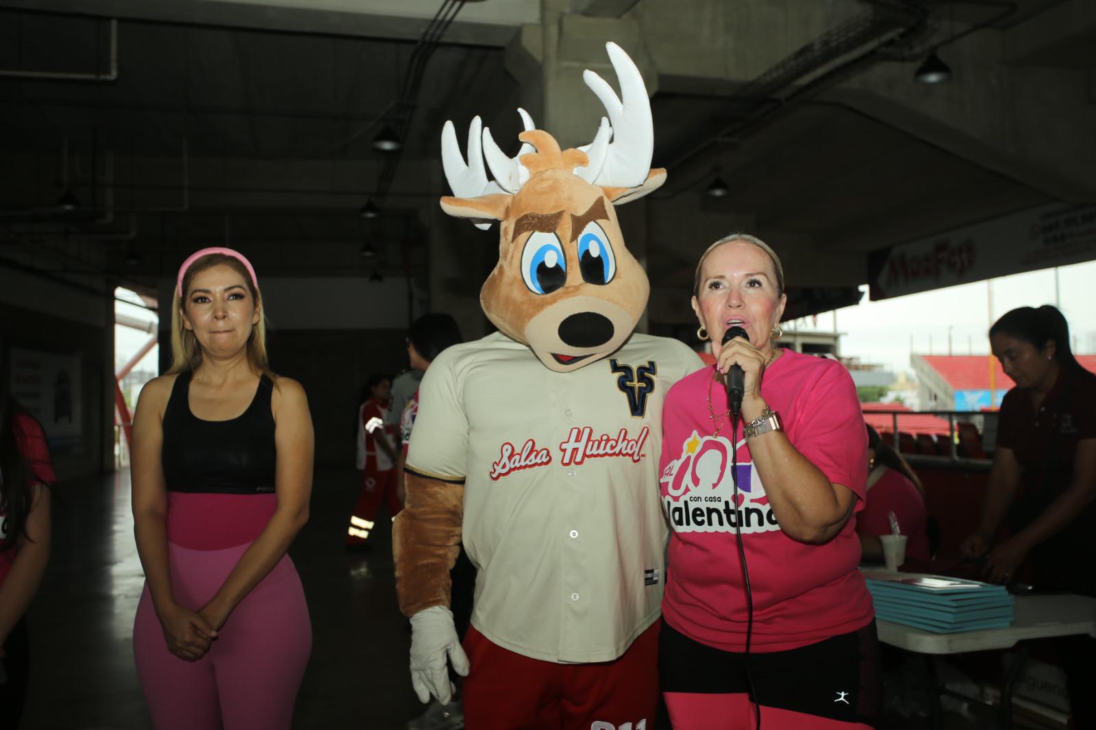 $!Apoya Venados de Mazatlán causa de Casa Valentina con máster class de zumba y bailes rítmicos